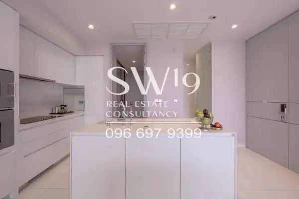 Vittorio Sukhumvit 39 (JJ1812) - 3