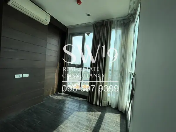 ริธึ่ม สาธร (JJ1700)