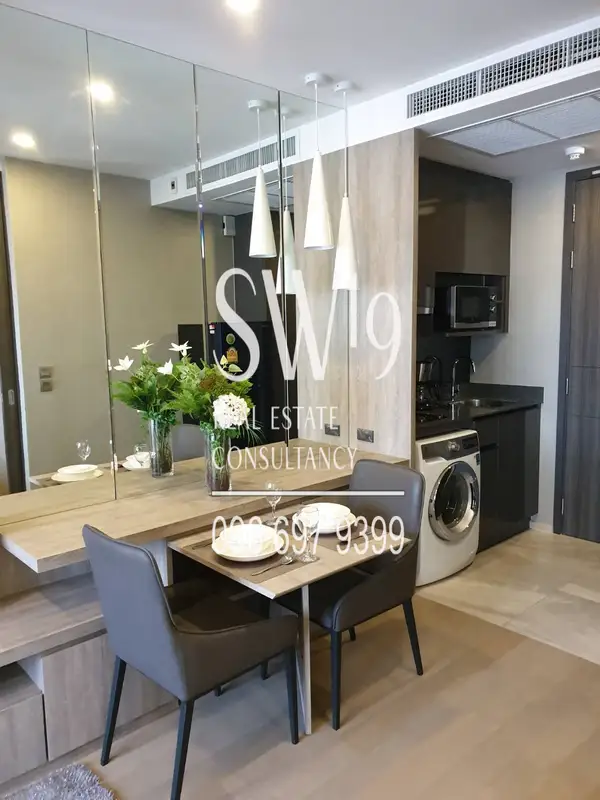 Ashton Asoke (JJ1979) - 5