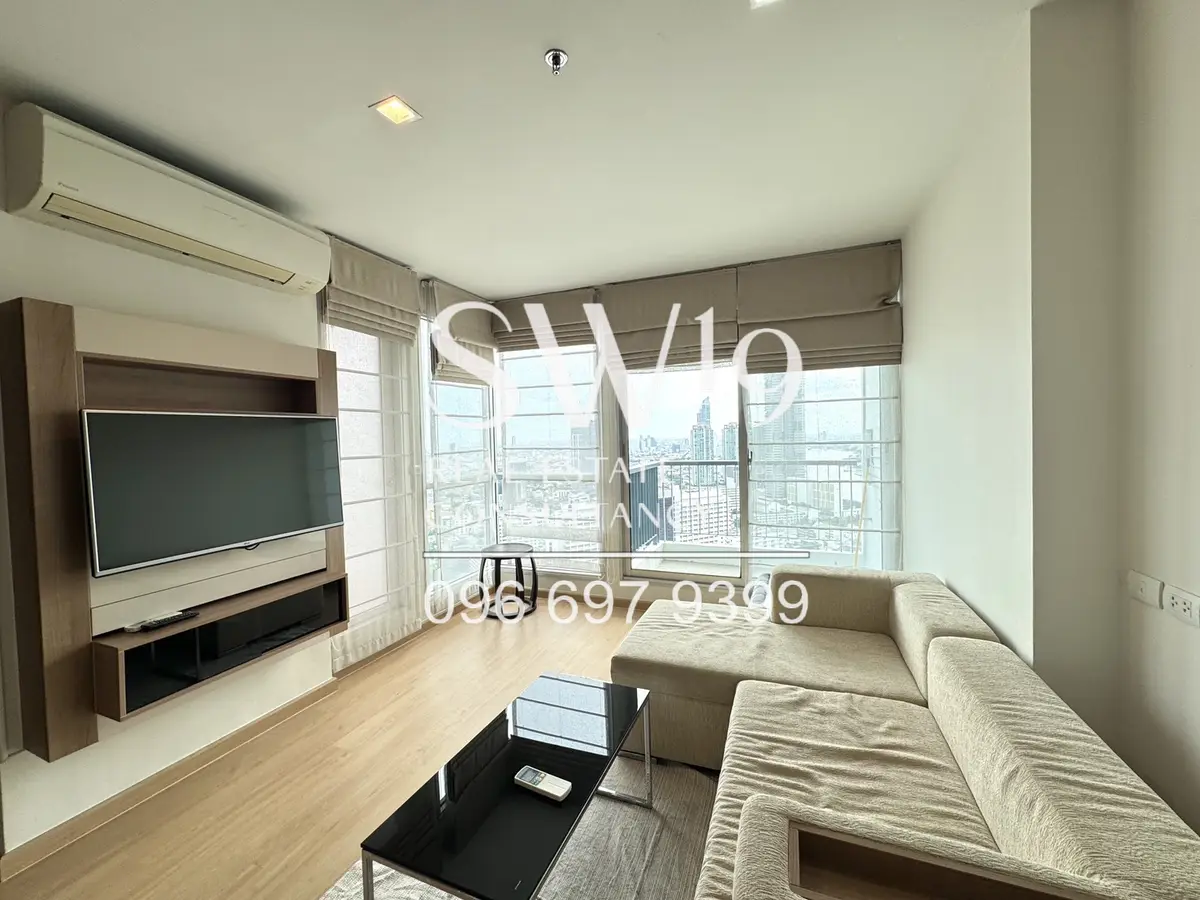 Rhythm Sathorn (JJ2039)