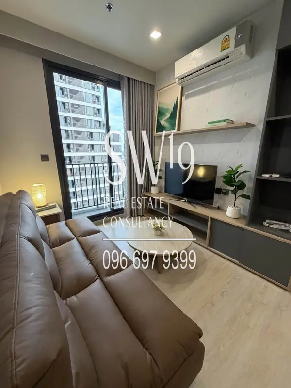 M Thonglor 10 (JJ1424)