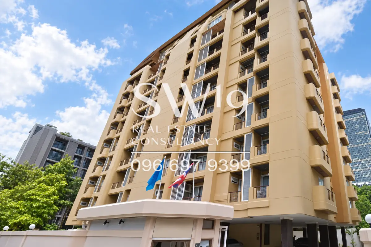 Mansion in Phloen Chit