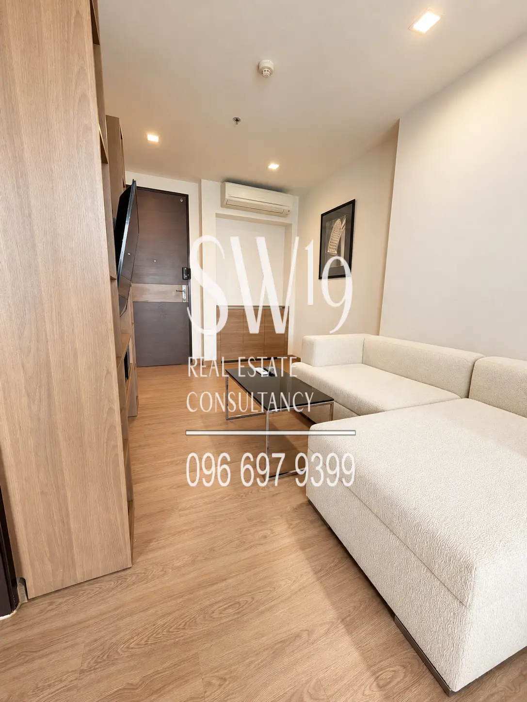 Rhythm Sathorn (JJ2120)