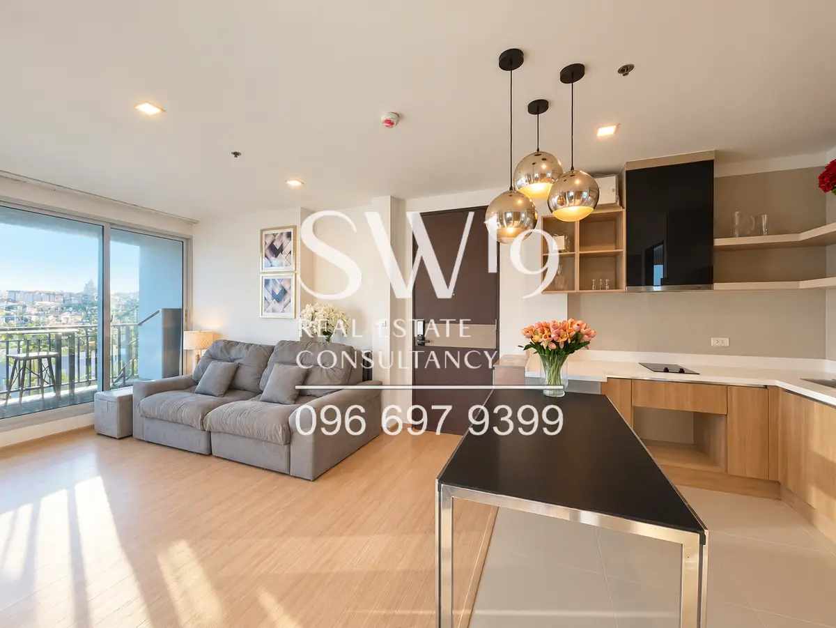 Rhythm Sathorn (JJ2131)