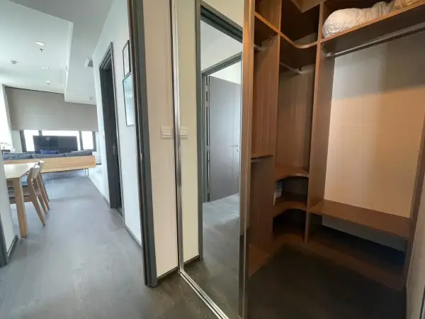 เอดจ์ สุขุมวิท 23 (JJ0951)