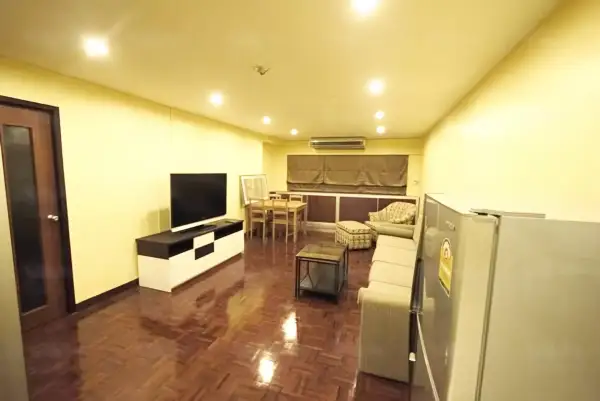 ไอทีเอฟ สีลม พาเลส (JJ1046) - 2