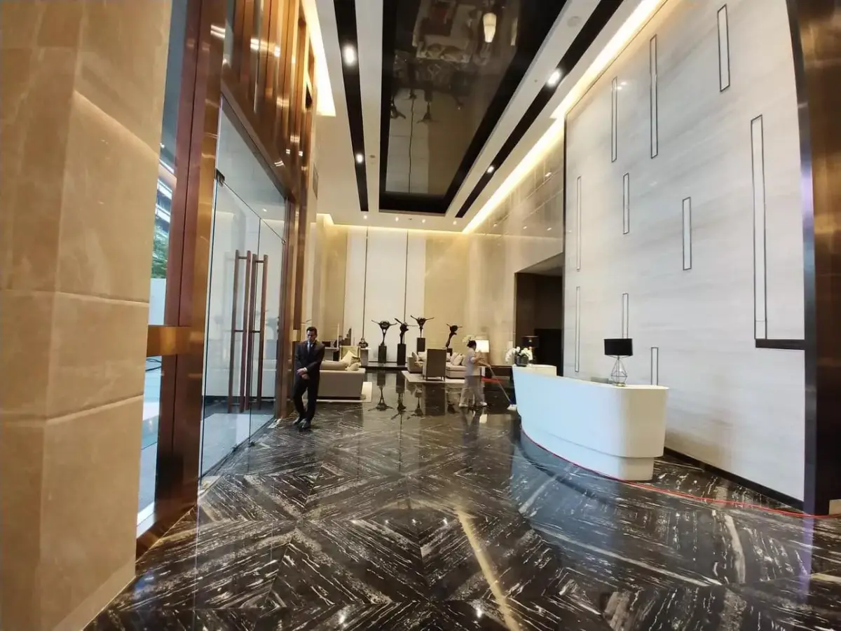 ดิ เอส อโศก (JJ1055)