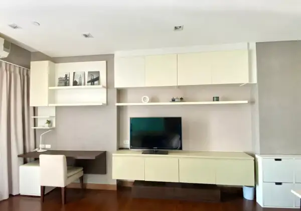 Ivy Thonglor (JJ1068) - 4