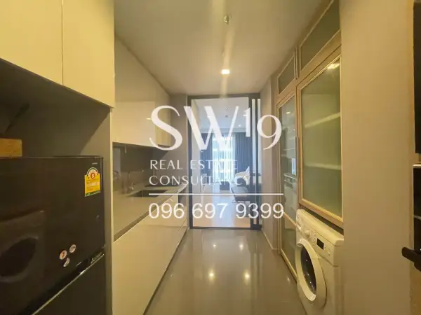 M Thonglor 10 (JJ1171) - 3