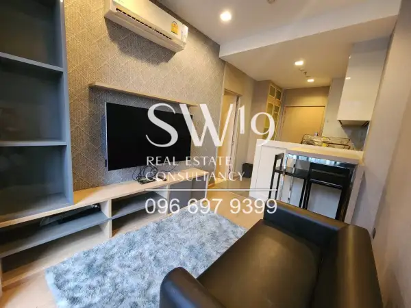 M Thonglor 10 (JJ1287) - 2