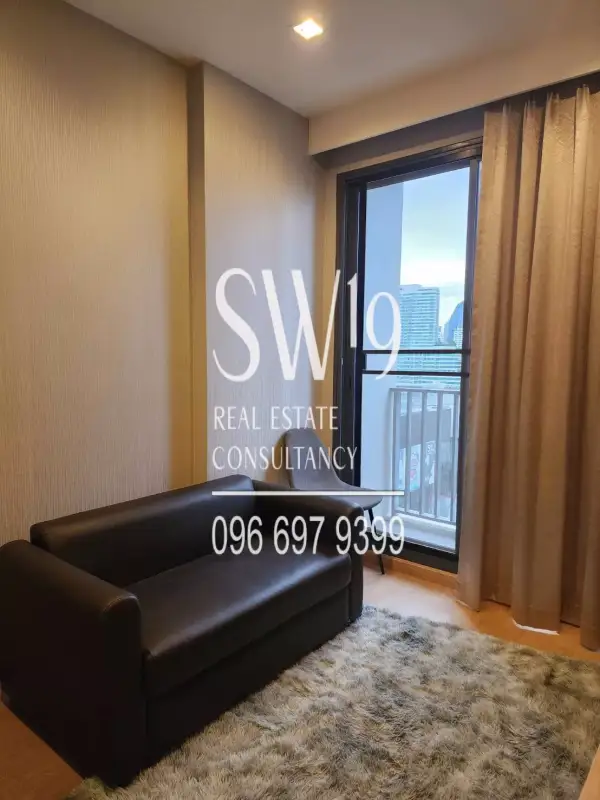 M Thonglor 10 (JJ1287) - 3