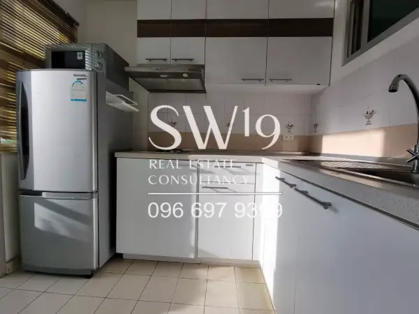 One Thonglor (JJ1324) - 3