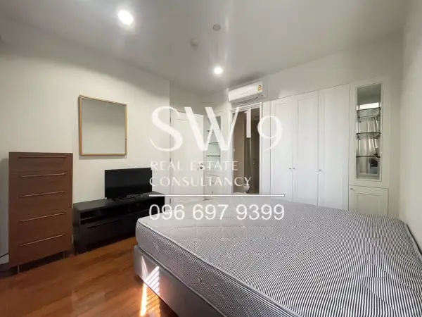 Hampton Thonglor 10 (JJ1383) - 3