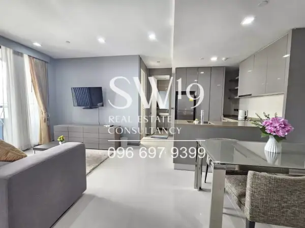 M Silom (JJ0918)