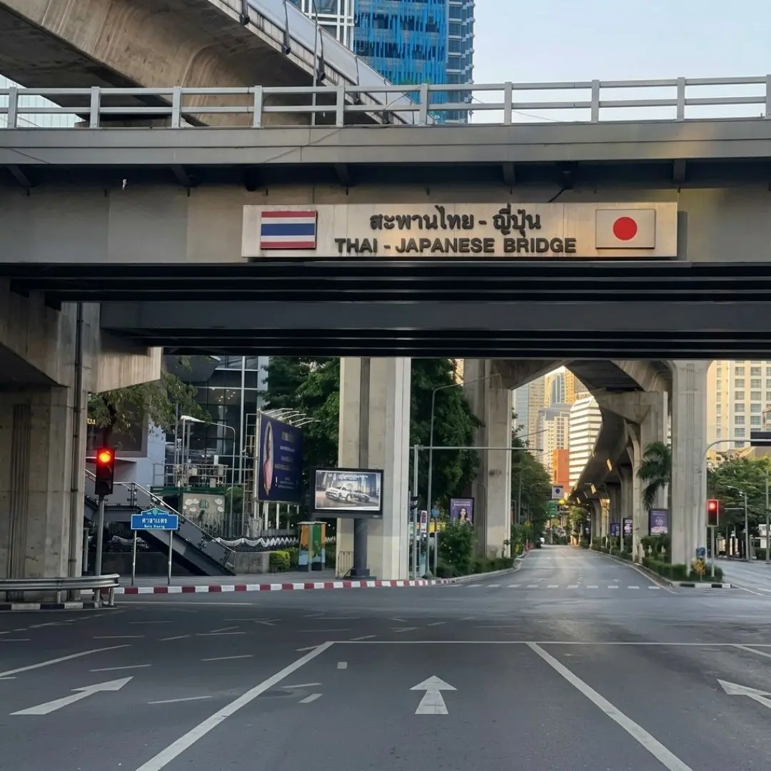 1778329355_Location_Silom.webp